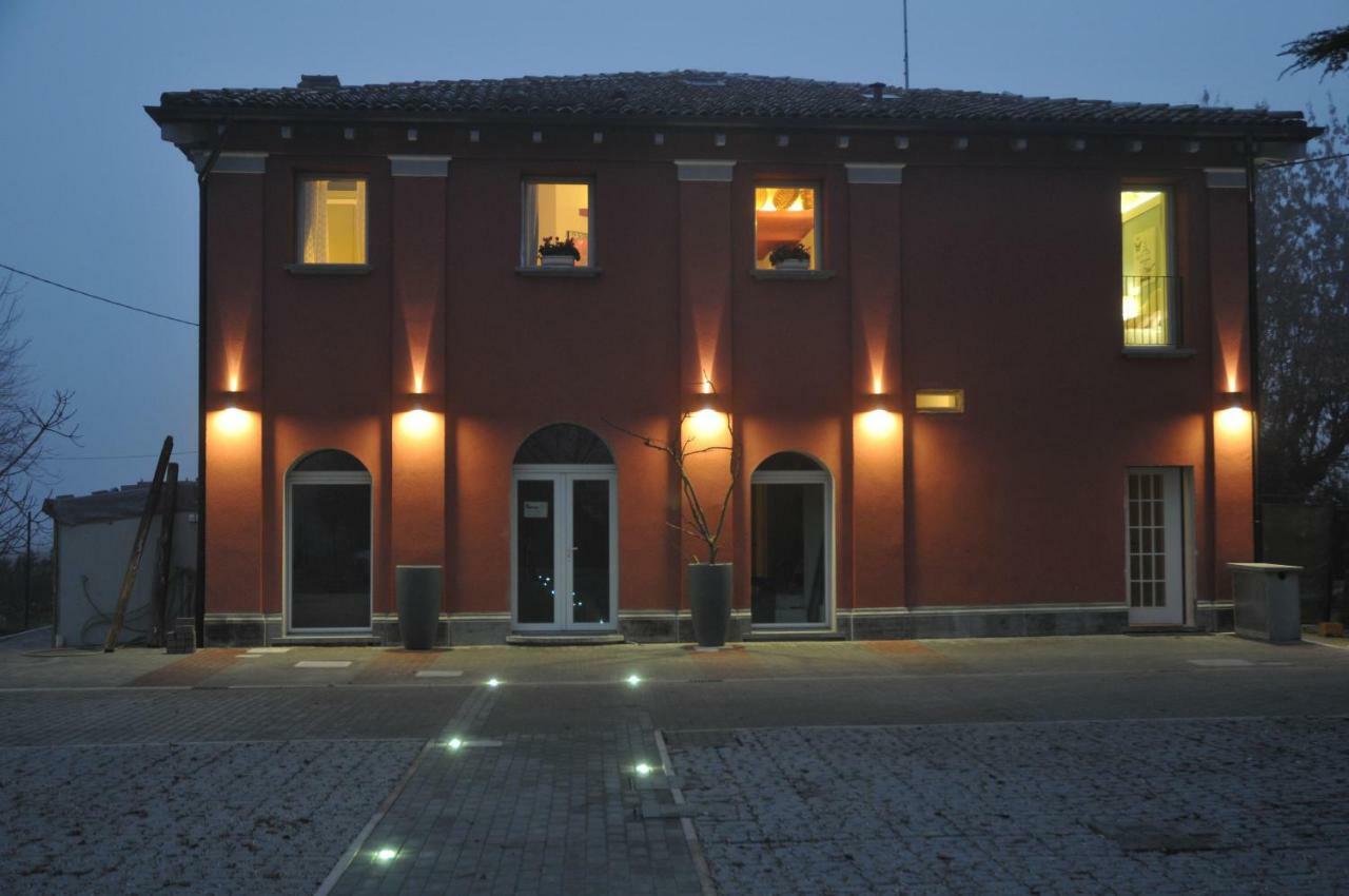 Fico Bologna 453 Bed & Breakfast Trebbo Di Reno Exterior photo